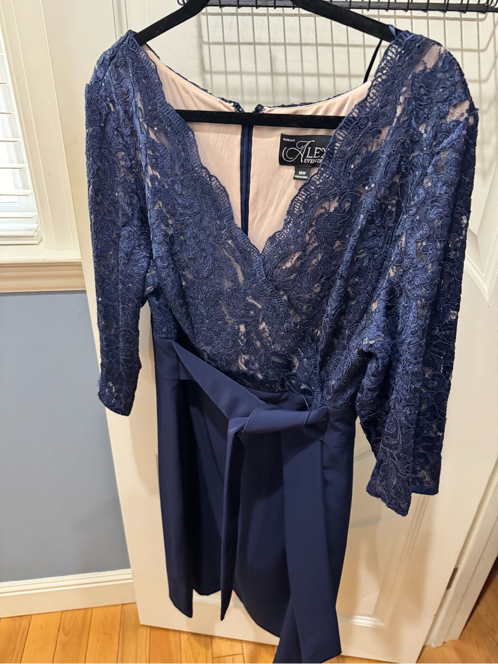 Alex Evenings Navy Blue Lace V-Neck Cocktail Dress